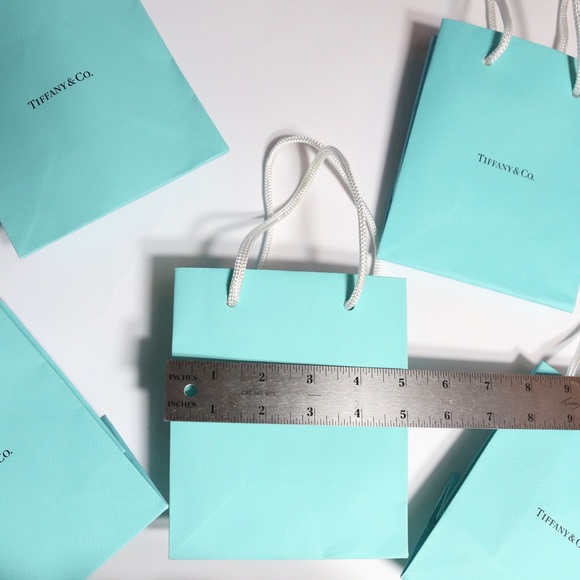 Tiffany & Co. Shopping Bags - Picture 6 of 6